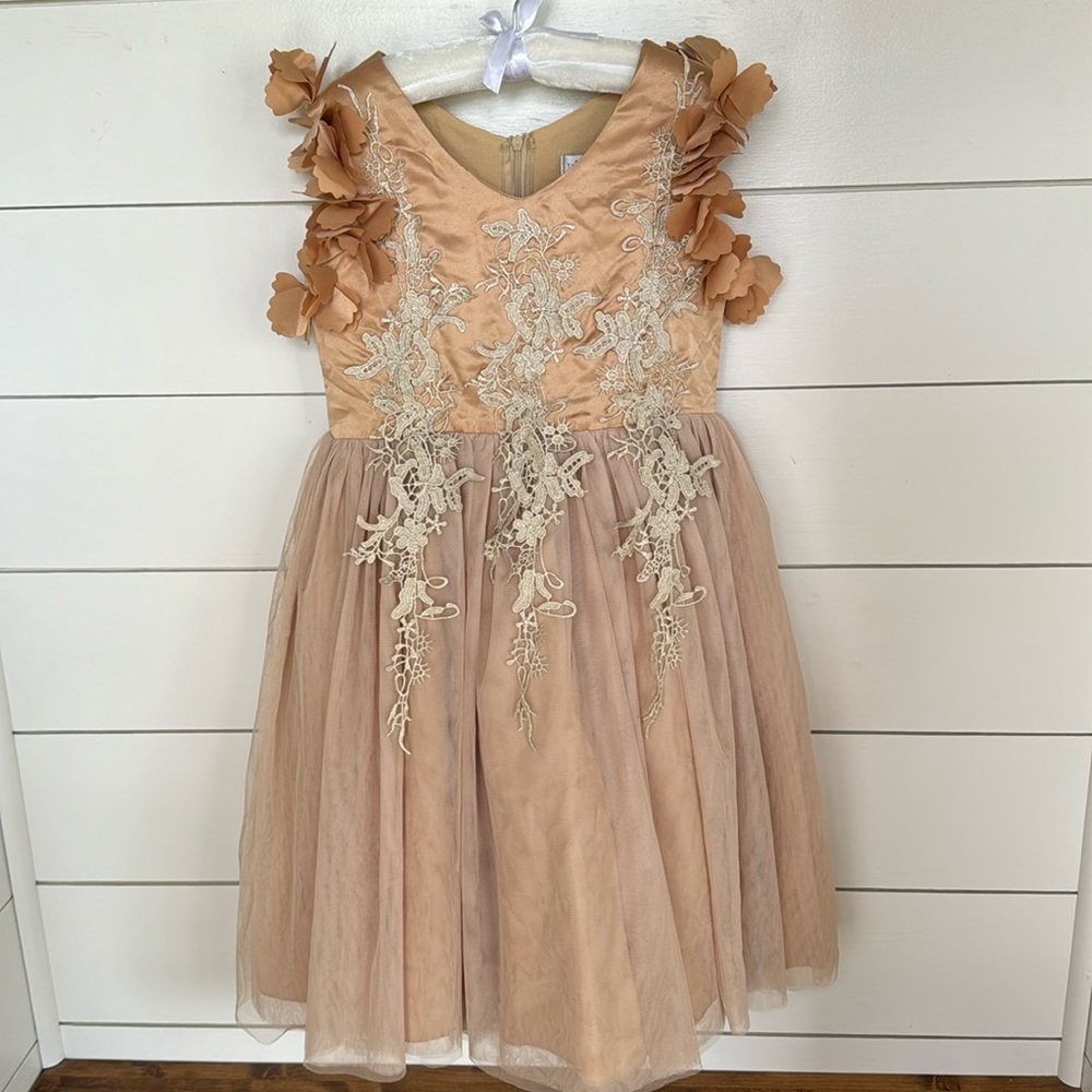 NWT Trish Scully Bianca Gold Holiday Gown 8